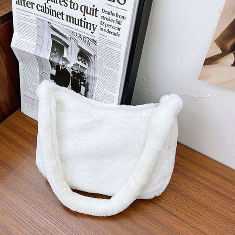 

Minimalist Shoulder Bag, White