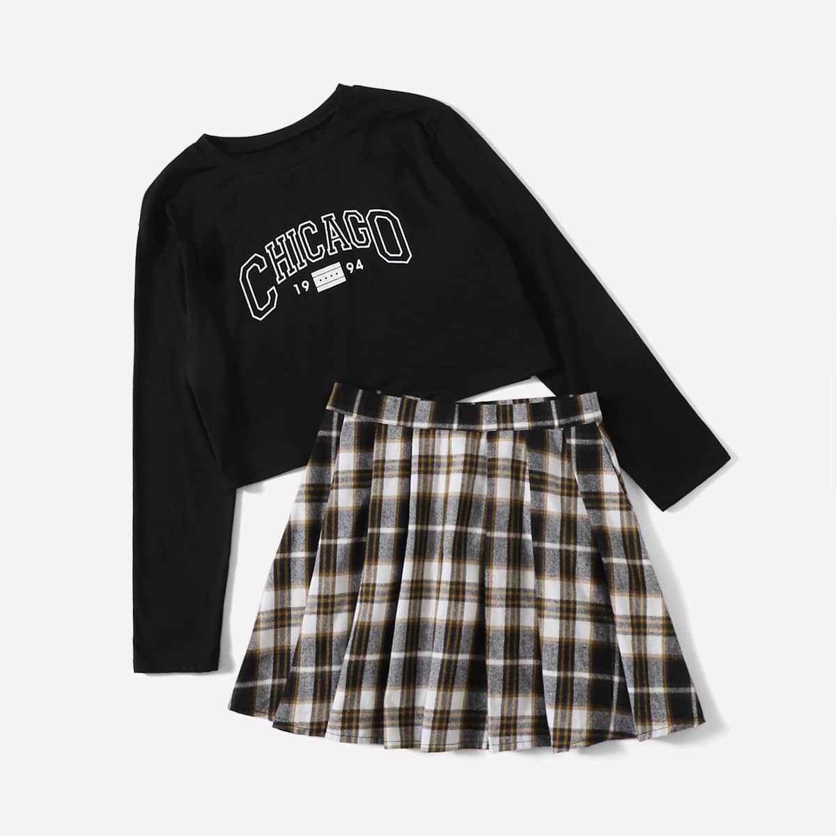 

Letter Print Tee & Plaid Print Pleated Skirt, Multicolor