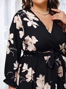 Modelyn 大碼印花繫腰帶連衣裙 - 黑色 - 查看 4