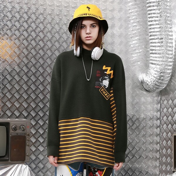 

1pc Cartoon & Letter Pattern Striped Drop Shoulder Sweater, Multicolor