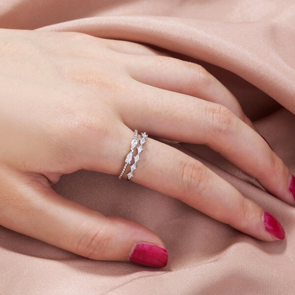 

Zircon Decor Ring, Silver