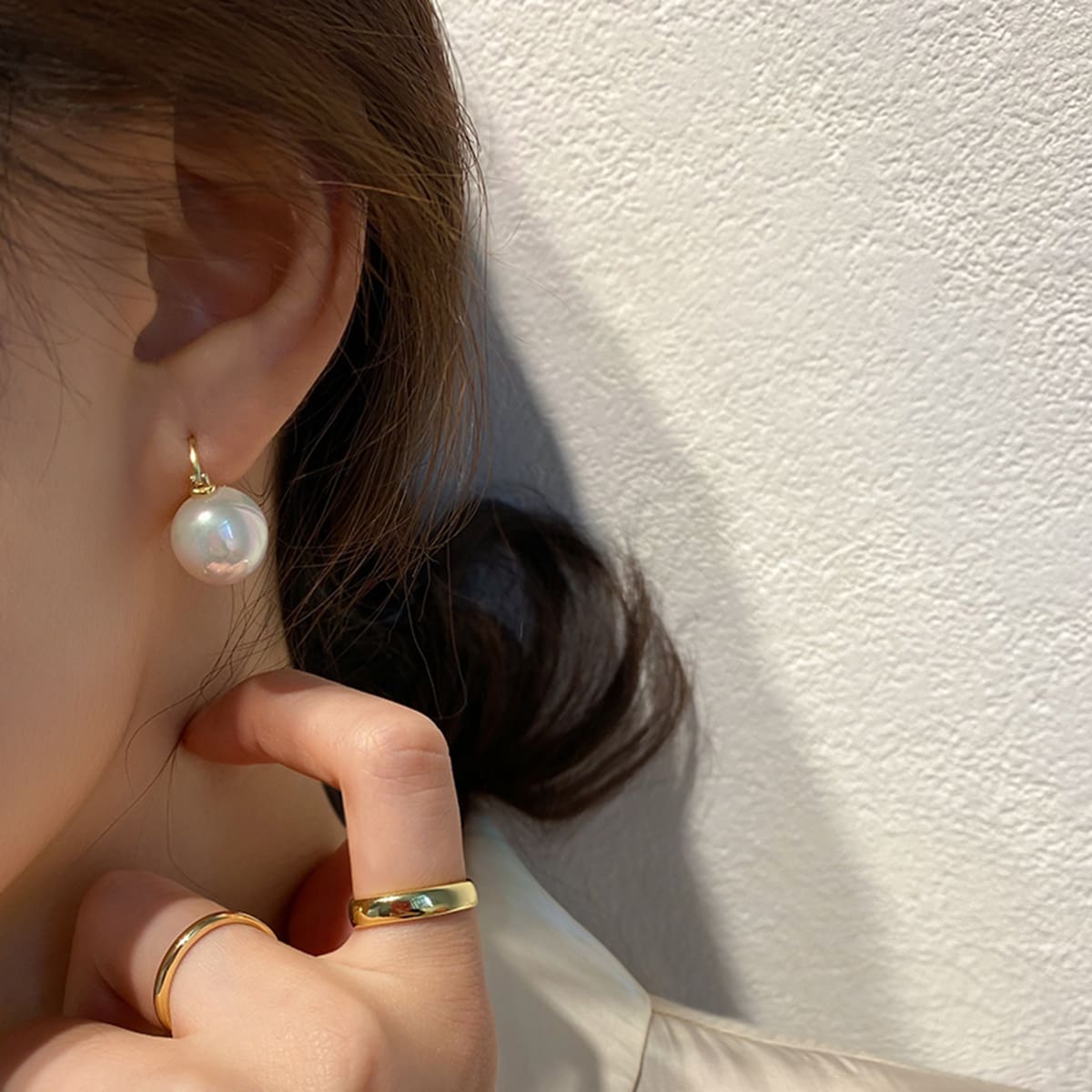 

Faux Pearl Decor Earrings, White