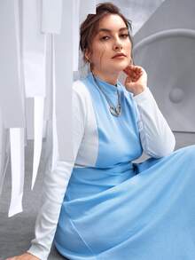 Modelyn Plus Colourblock Mock Neck Hanky Hem Dress - Blue and White - View 6