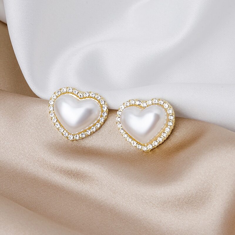

Heart Stud Earrings, White