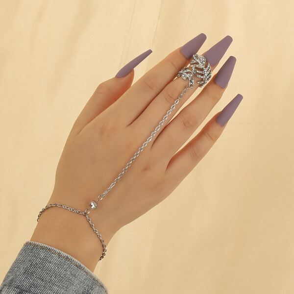

Leaf Decor Finger Ring Bracelet, Silver
