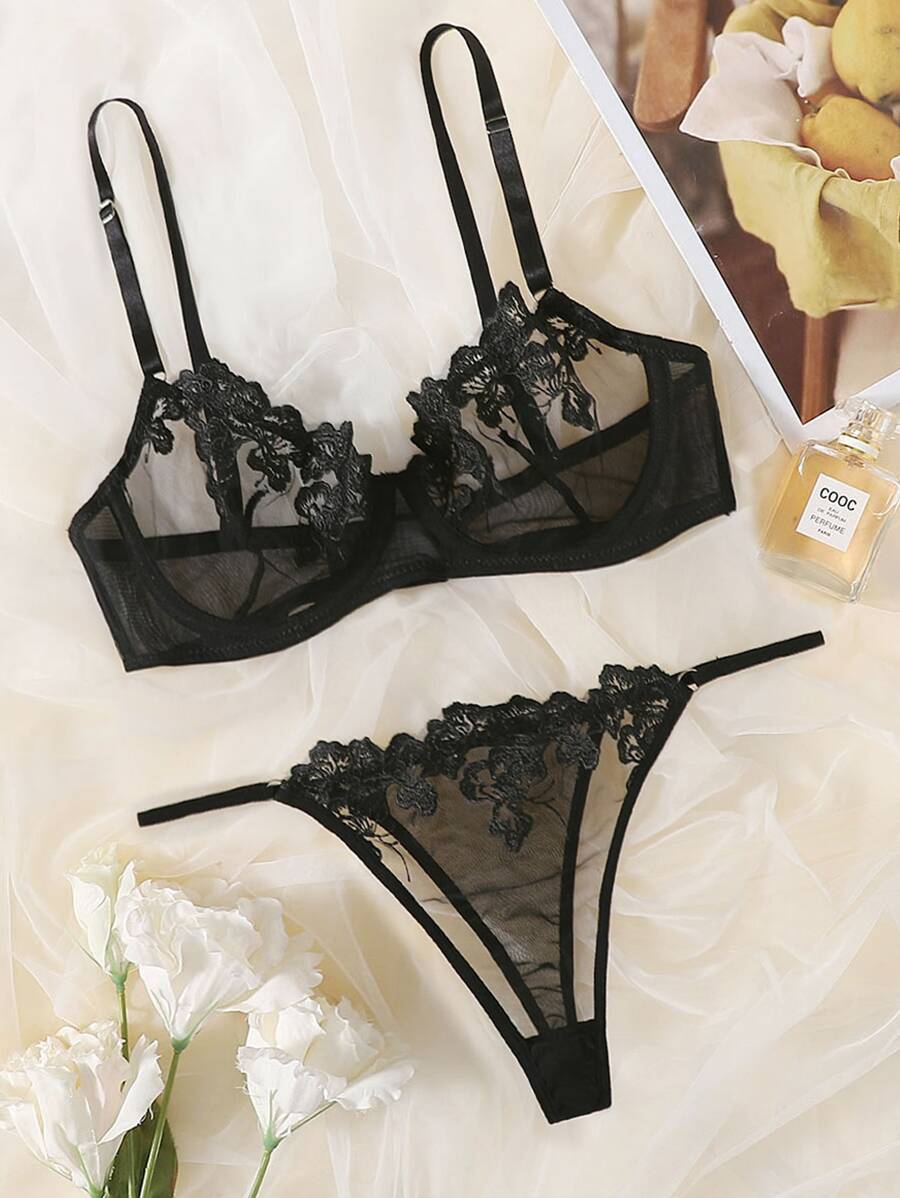 Embroidered Mesh Underwire Sexy Bra & Panty Lingerie Set - Black - View 1