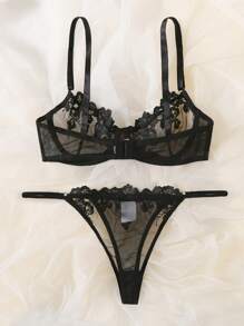 Embroidered Mesh Underwire Sexy Bra & Panty Lingerie Set - Black - View 2