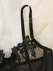 Embroidered Mesh Underwire Sexy Bra & Panty Lingerie Set - Black - View 5