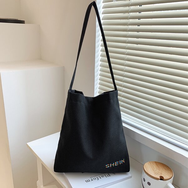 

Letter Graphic Shopper Bag, Black