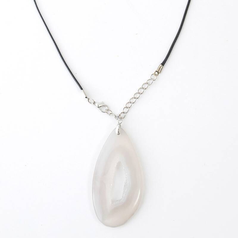 

Irregular Stone Pendant Necklace, Multicolor