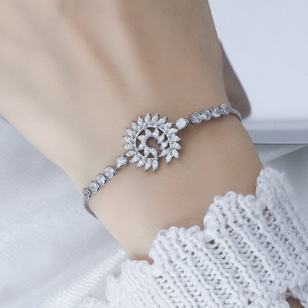 

Zircon Decor Bracelet, Silver