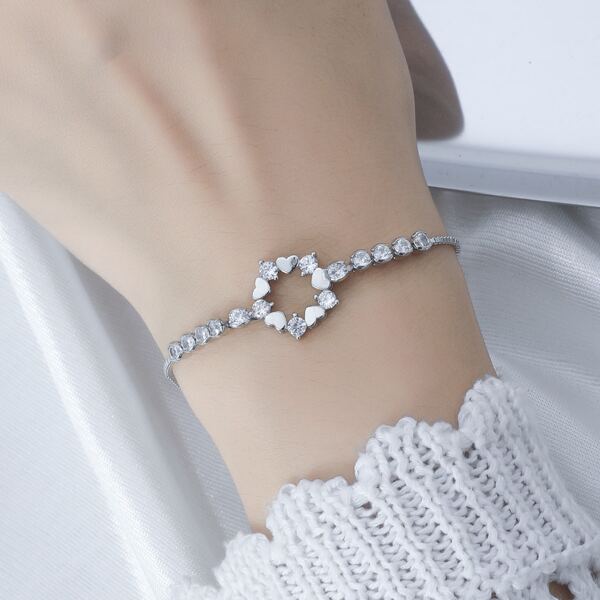 

Rhinestone Heart Decor Bracelet, Silver