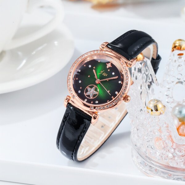 

Rhinestone Decor Round Pointer Quartz Watch