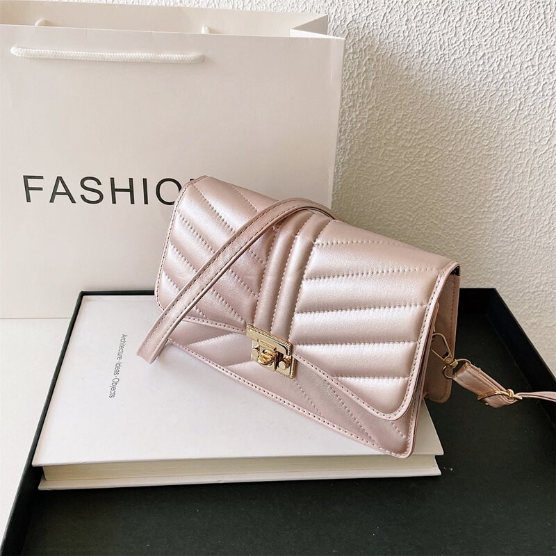 

Quilted Flap Crossbody Bag, Pink