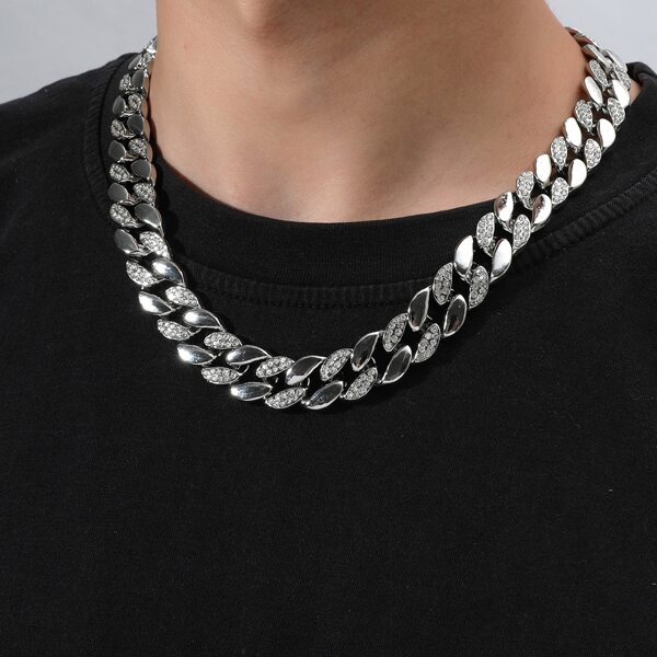 

Men Rhinestone Decor Chain Necklace, Silver