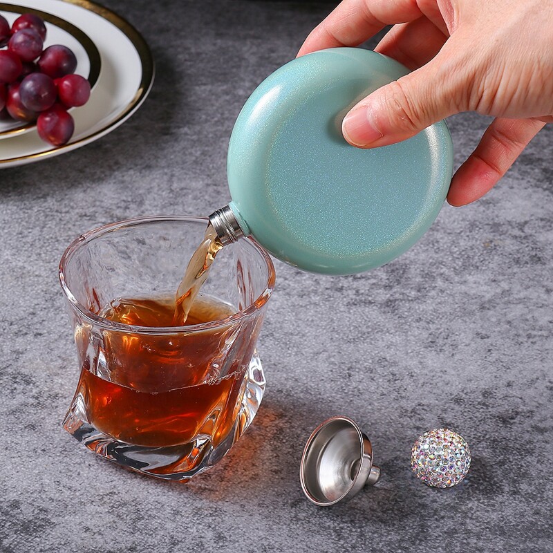 

1pc Stainless Steel Hip Flask, Green