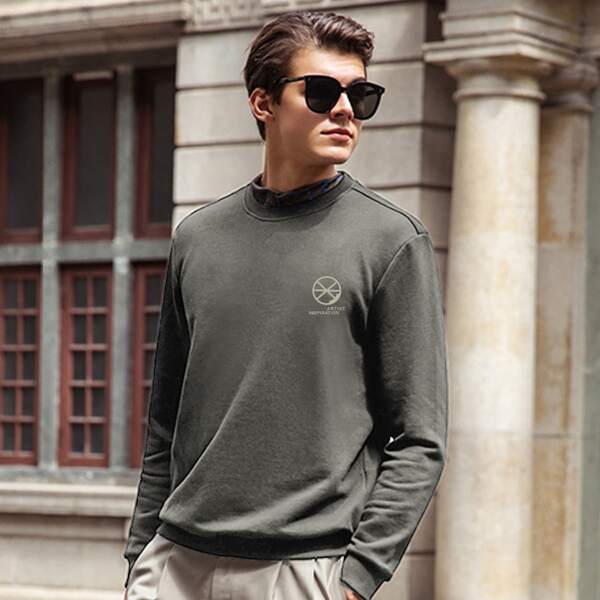 

Men Letter & Geo Print Pullover, Grey