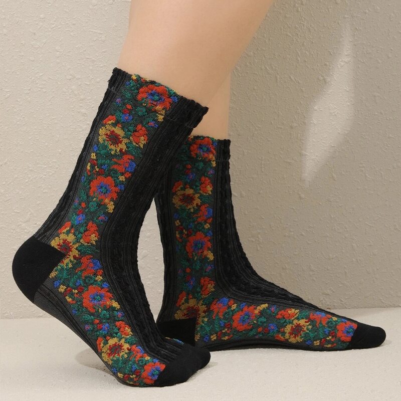 

Floral Graphic Crew Socks, Black