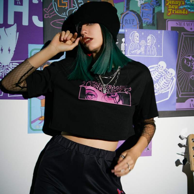

Altspo Letter Figure Graphic Crop Tee, Black