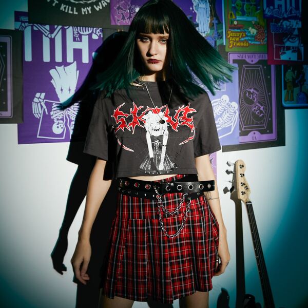 

Altspo Letter Figure Graphic Crop Tee, Dark grey