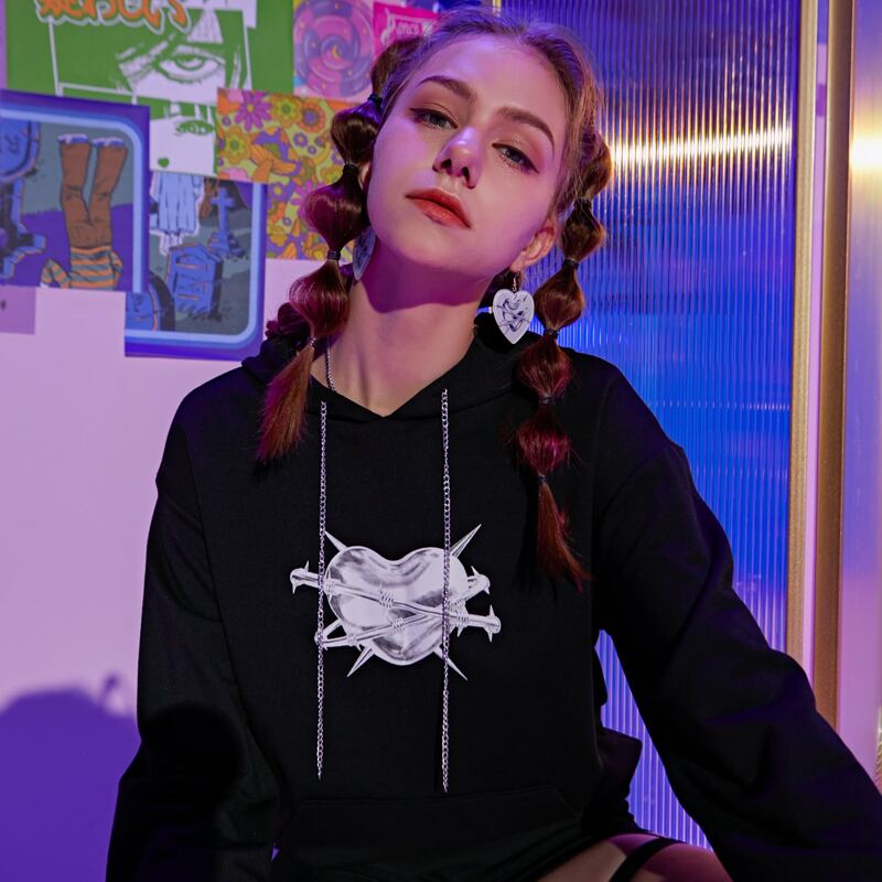 

Heart Graphic Chain Hoodie, Black