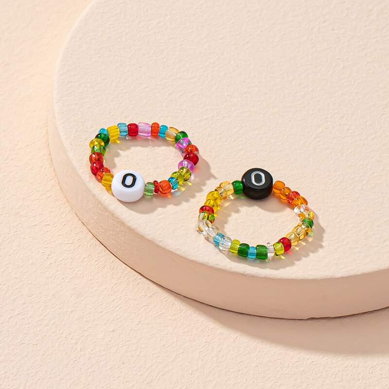 

2pcs Letter Graphic Beaded Ring, Multicolor