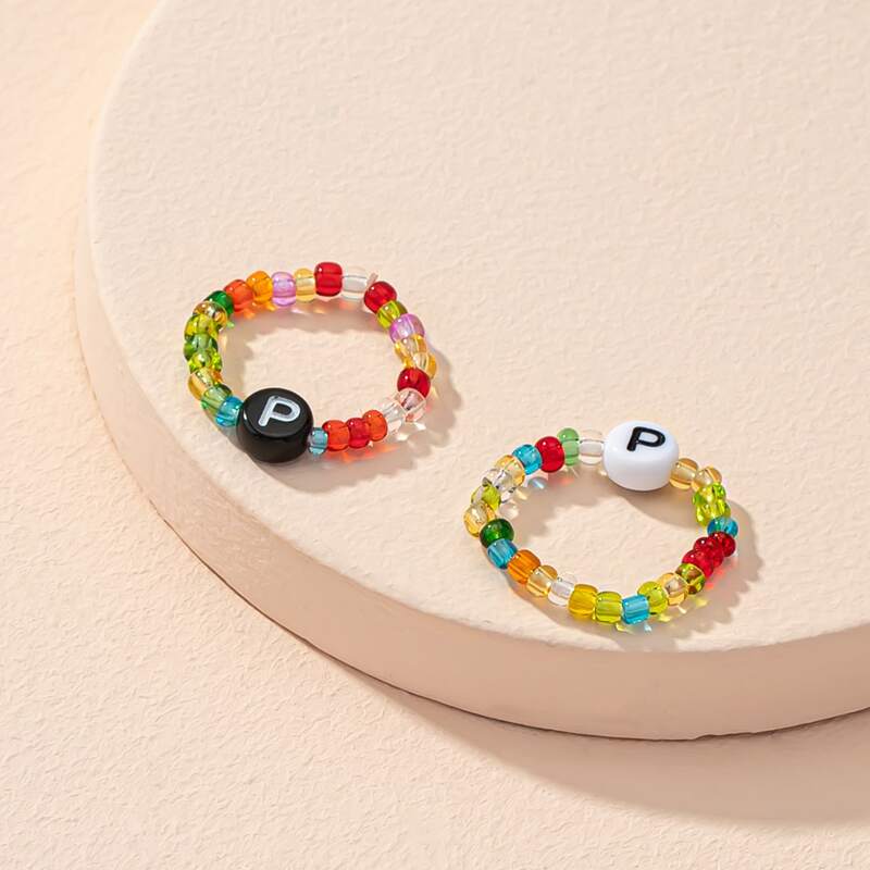 

2pcs Letter Graphic Beaded Ring, Multicolor