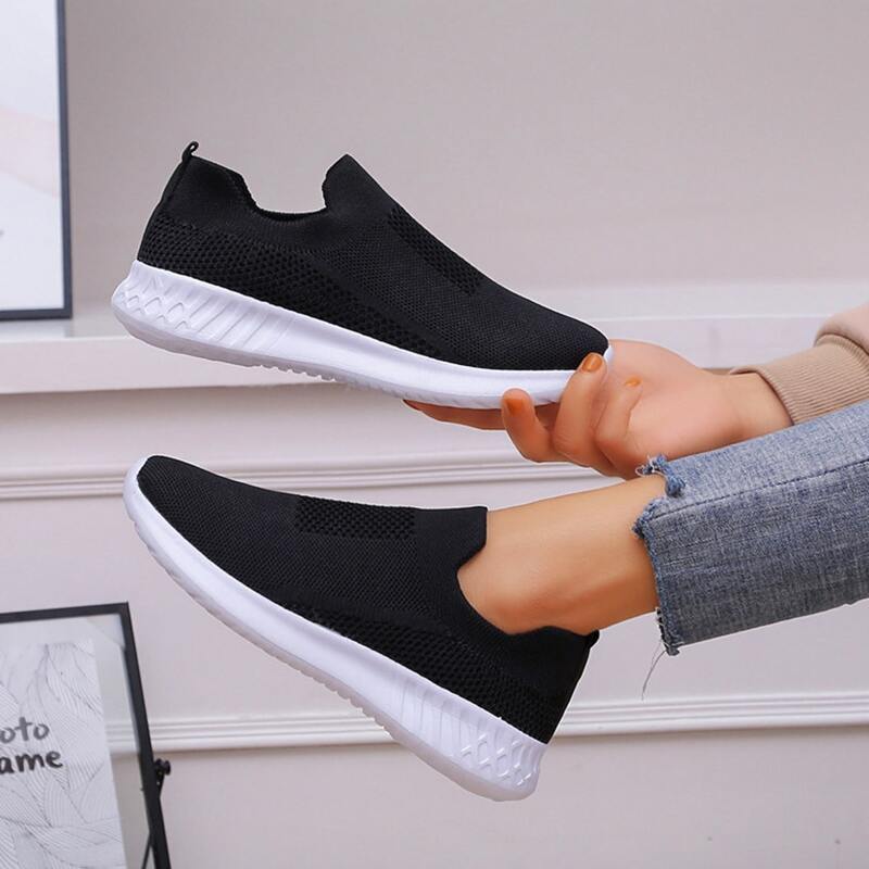 

Minimalist Slip On Sneakers, Black