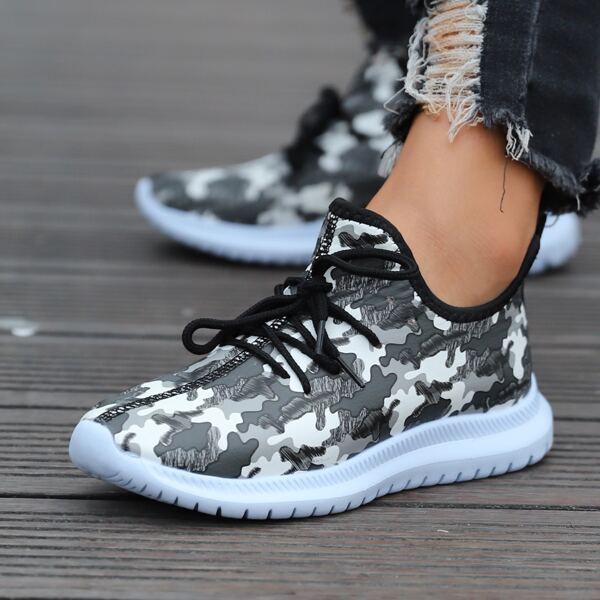 

Colorblock Lace Up Decor Sneakers, Multicolor