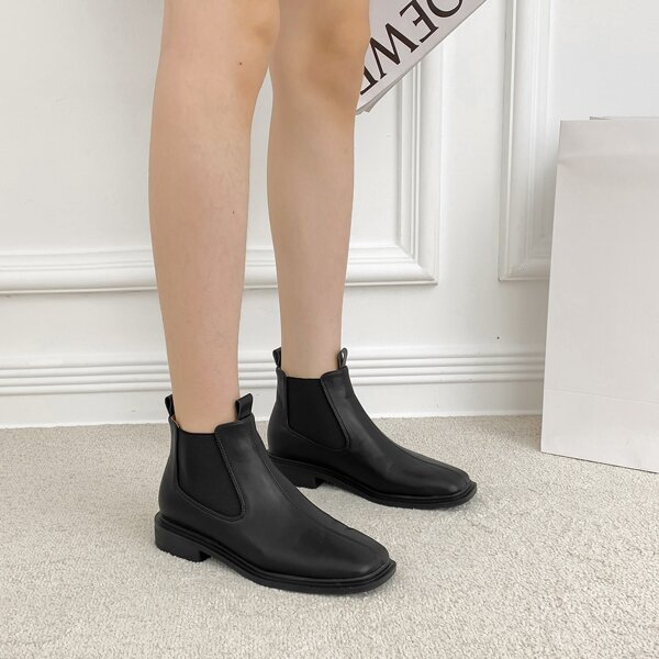 

Minimalist Slip-On Chelsea Boots, Black