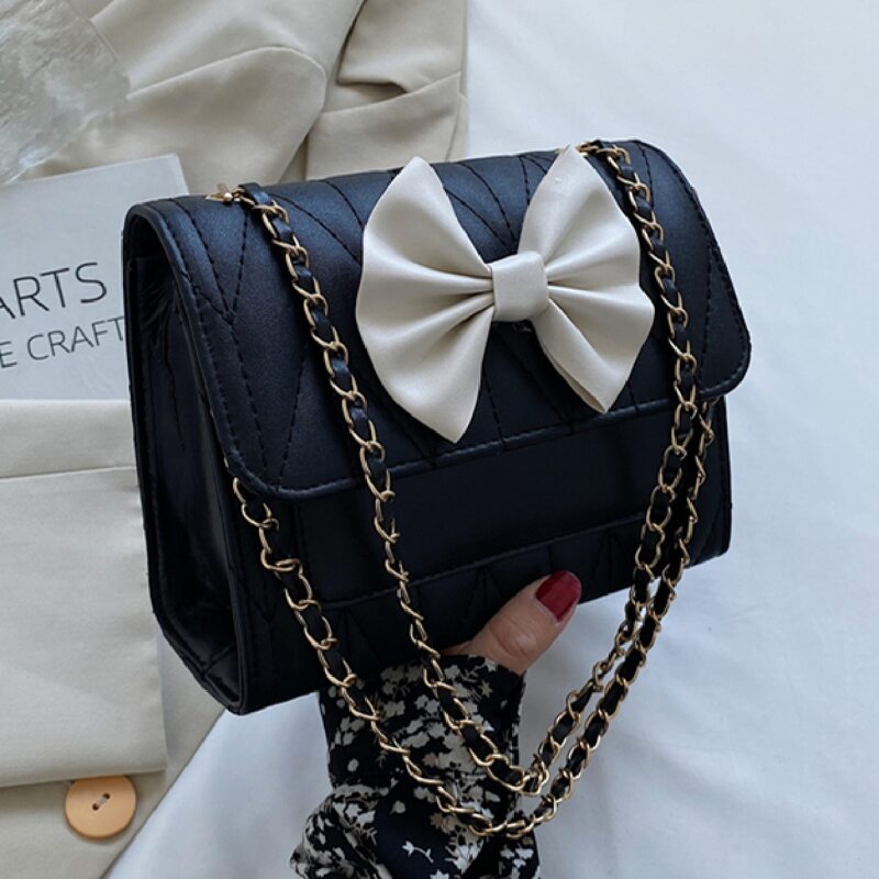 

Bow Decor Flap Shoulder Bag, Black