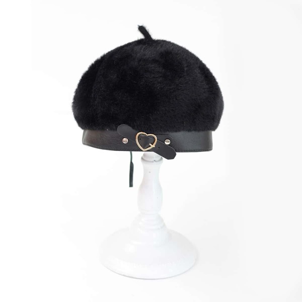 

Heart Buckle Decor Beret, Black