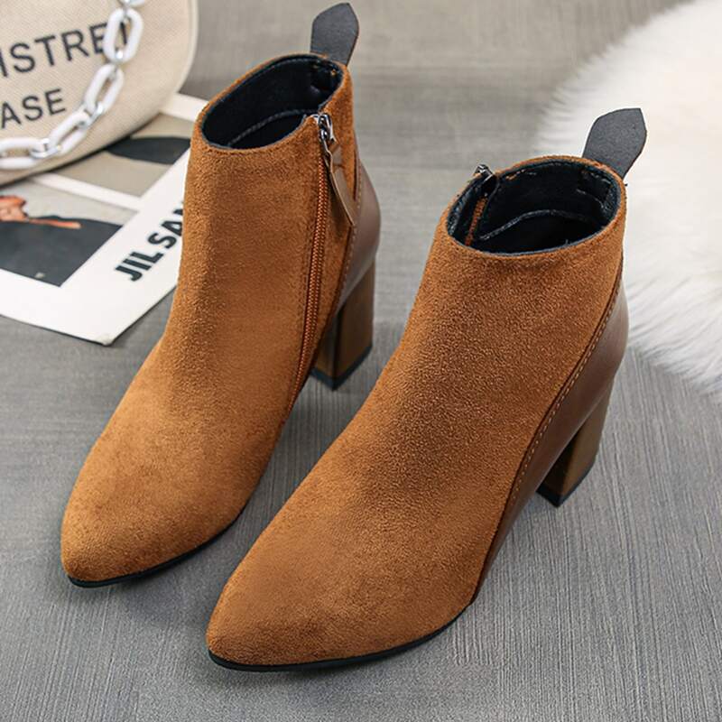 

Minimalist Chunky Heeled Boots, Brown