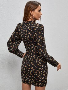 SHEIN VCAY 小碎花鏤空修身連衣裙 - 彩色 - 查看 2