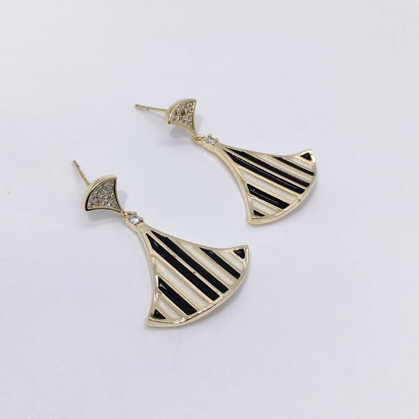 14K Gold Plated Fan Shaped Earrings, Multicolor