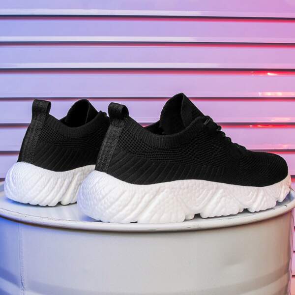 Men Minimalist Breathable Running Shoes, Black