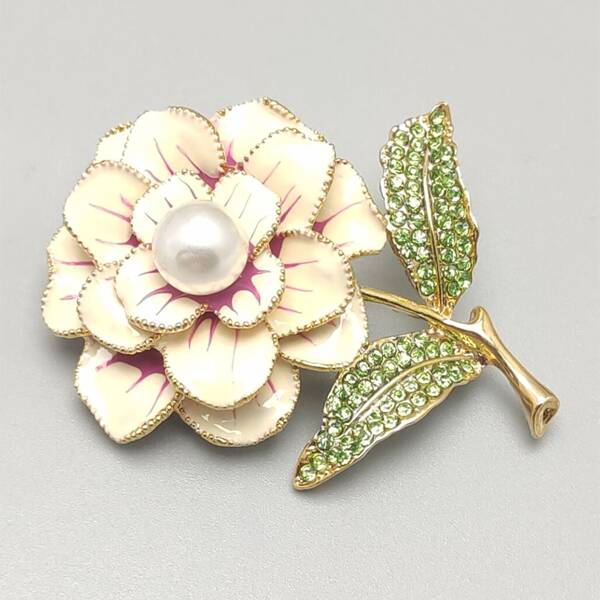 

Flower Design Brooch, Multicolor