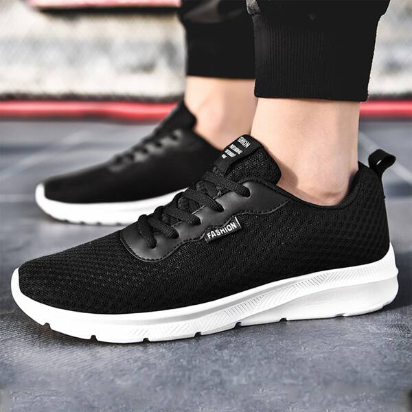 

Men Minimalist Lace Up Front Sneakers, Black