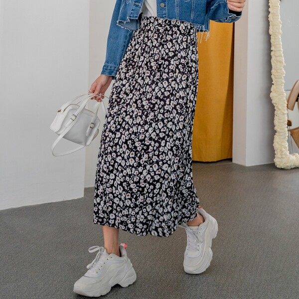 

High Waist Floral Print Skirt, Black and white
