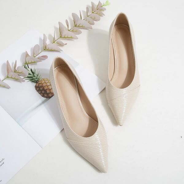 

Minimalist Slip On Flats, Beige