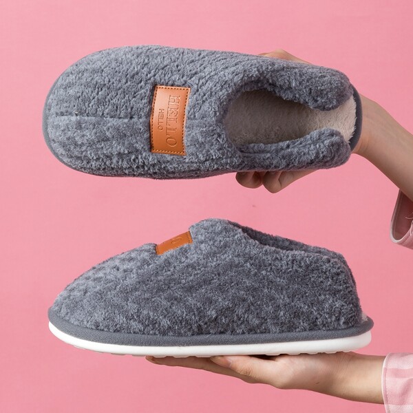 

Men Letter Patch Fluffy Slippers, Dark grey