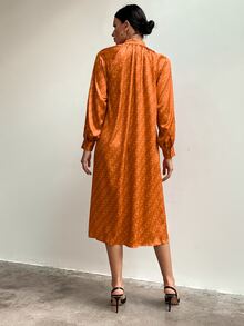 SHEIN Unity Vestido de cuello alto con estampado de cadena de manga raglán sin cinturón - Naranja Quemada - Ver 2