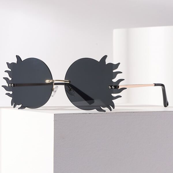 

Structured Rimless Sunglasses