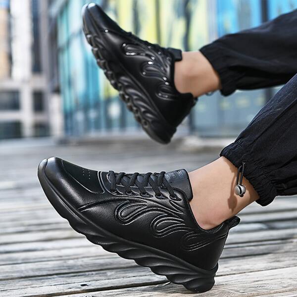 

Men Minimalist Lace Up Front Sneakers, Black