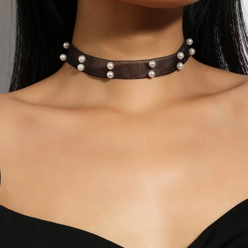 Faux Pearl Decor Necklace, Black