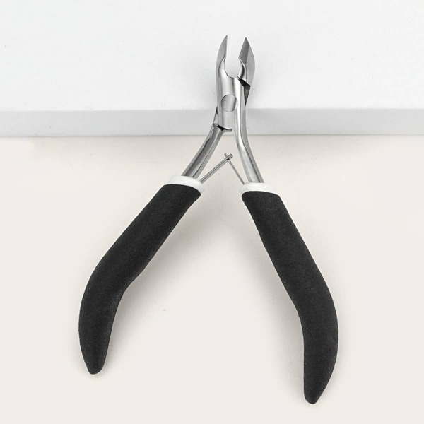 

1pc Stainless Steel Nail Clipper, Black