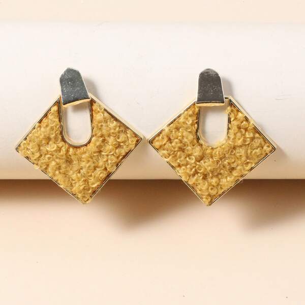 

Geometric Design Earrings, Yellow