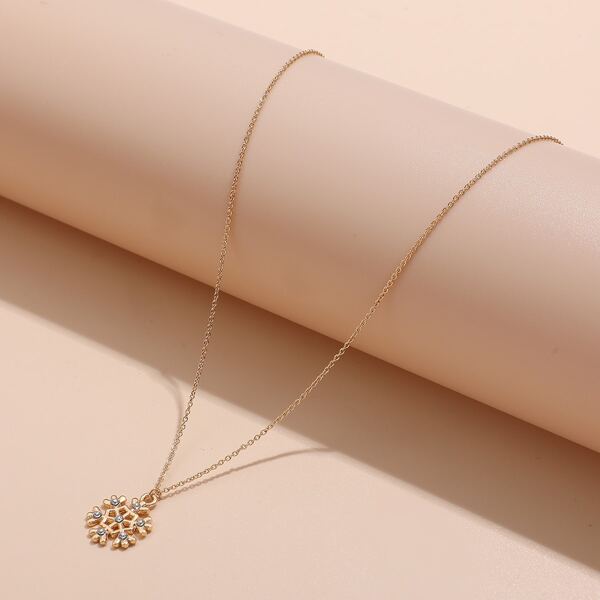 

Rhinestone Decor Snowflake Charm Necklace, Gold