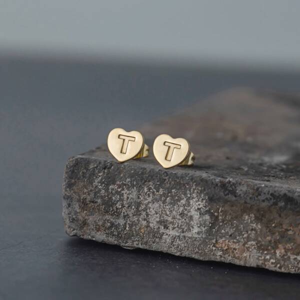 

Letter Graphic Heart Decor Stud Earrings, Gold