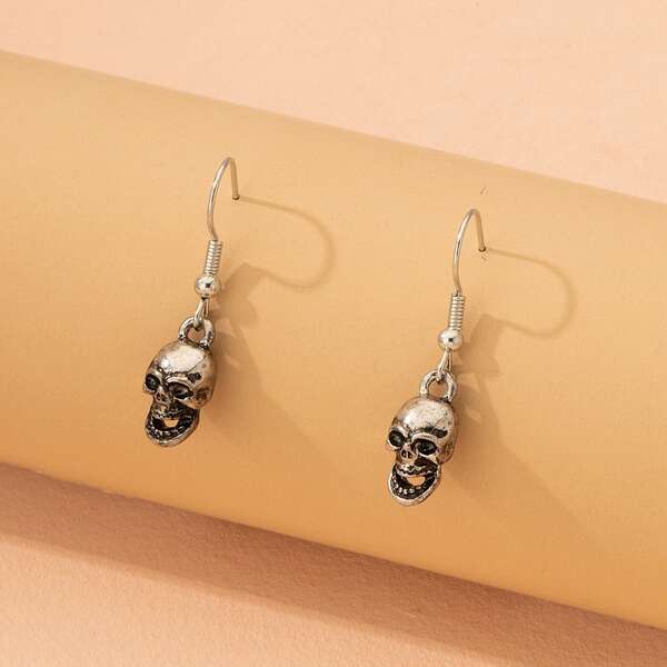 

Skull Design Earrings, Antique silver